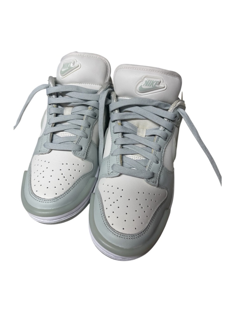 Nike Wmns Dunk Low Twist
LIGHT SILVER/SAIL-WHITECasual Sneakers
DZ2794-004 Sz 7 - Picture 3 of 10